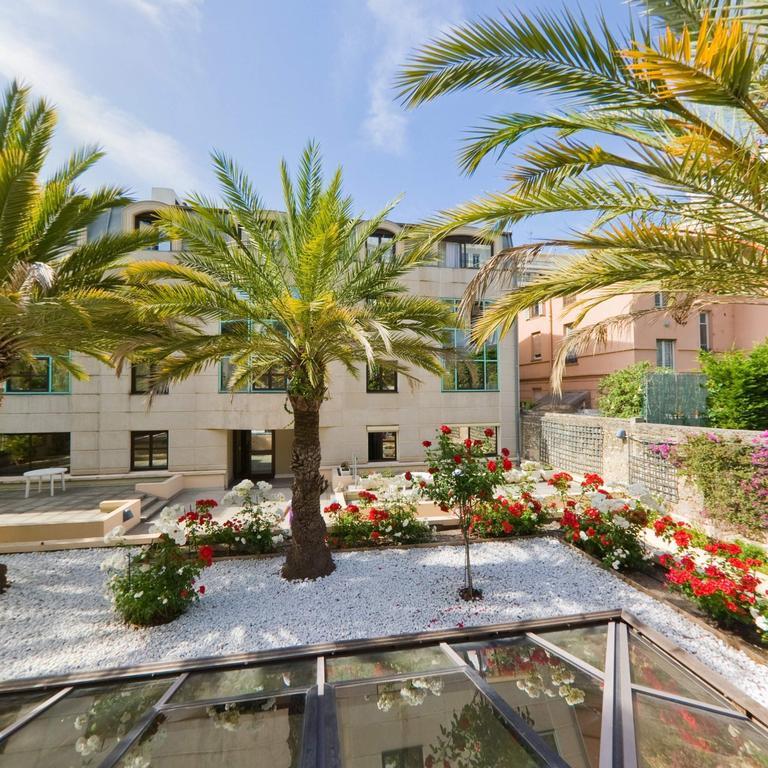 Nice Fleurs Apart'Hotel Exterior photo